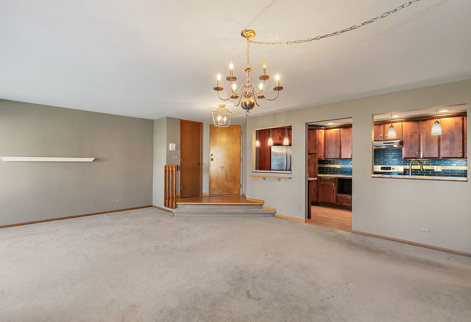 1871 Fox Run Drive #A, Elk Grove Village, IL 60007