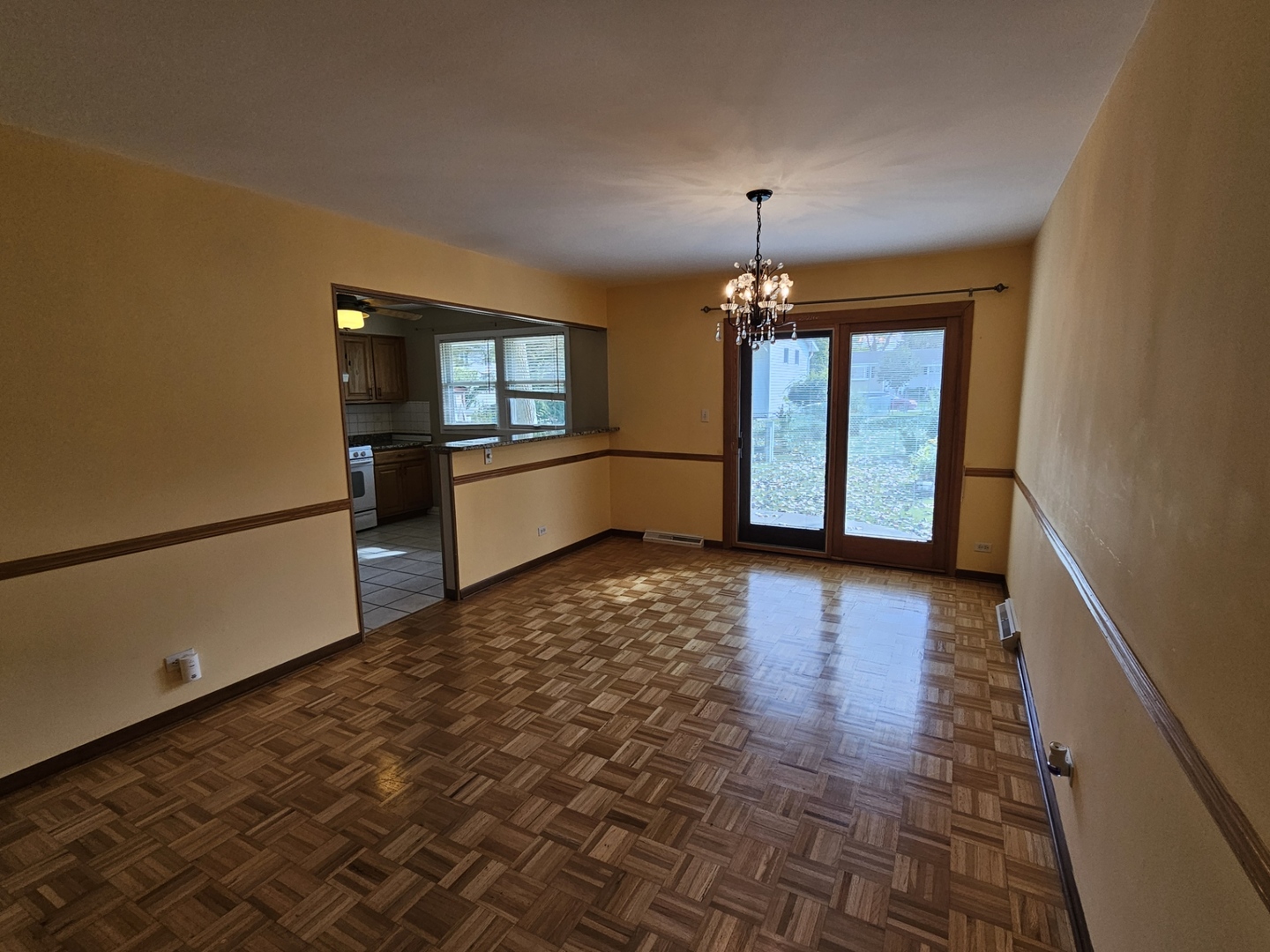 1133 E SAYLES Drive, Palatine, IL 60074