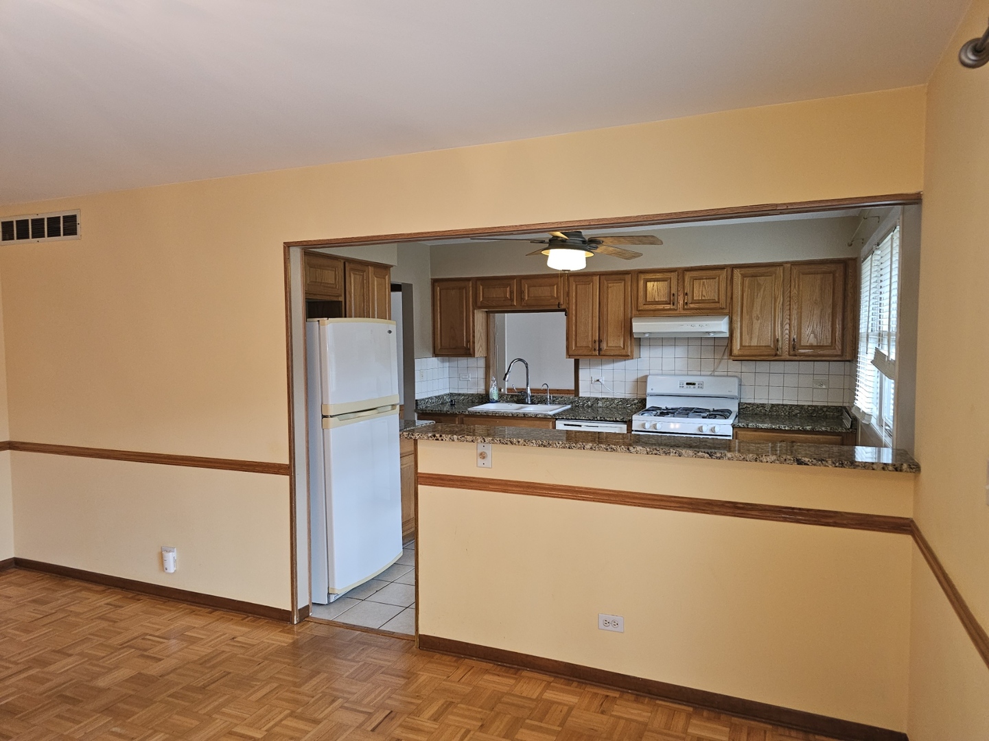 1133 E SAYLES Drive, Palatine, IL 60074