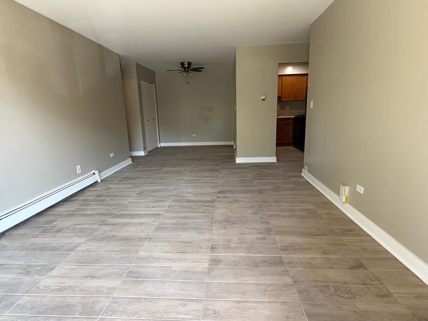 9S025 Lake Drive #10-105, Willowbrook, IL 60527