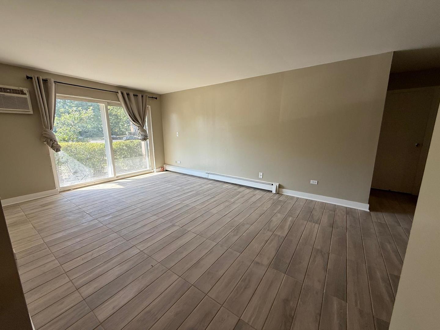 9S025 Lake Drive #10-105, Willowbrook, IL 60527