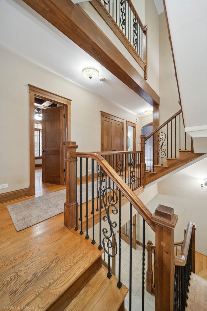 709 Prospect Avenue, Barrington, IL 60010