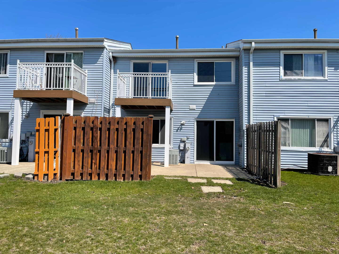 283 E Alpine Drive, Glendale Heights, IL 60139