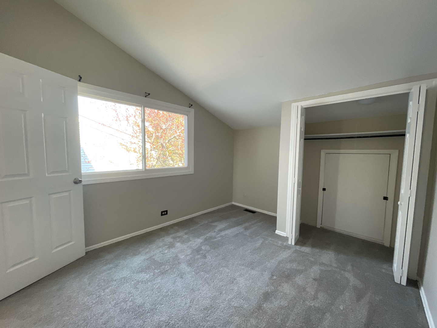 283 E Alpine Drive, Glendale Heights, IL 60139