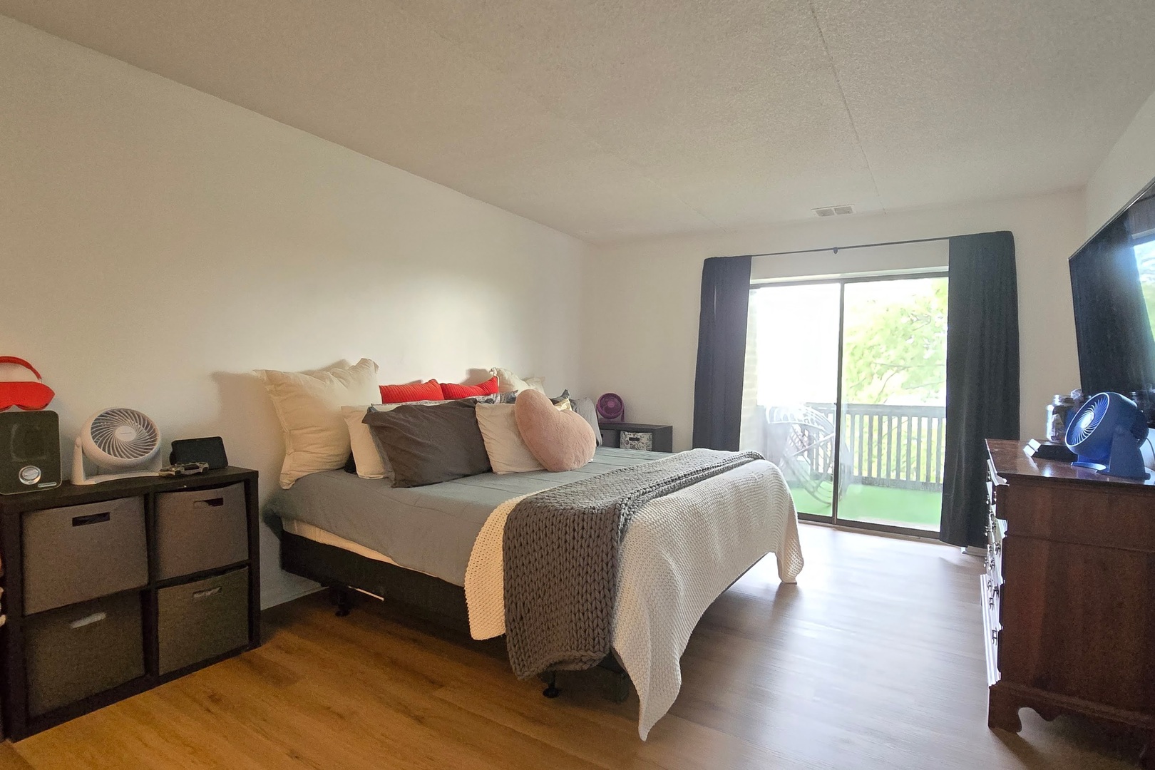 690 Chandler Road #305, Gurnee, IL 60031