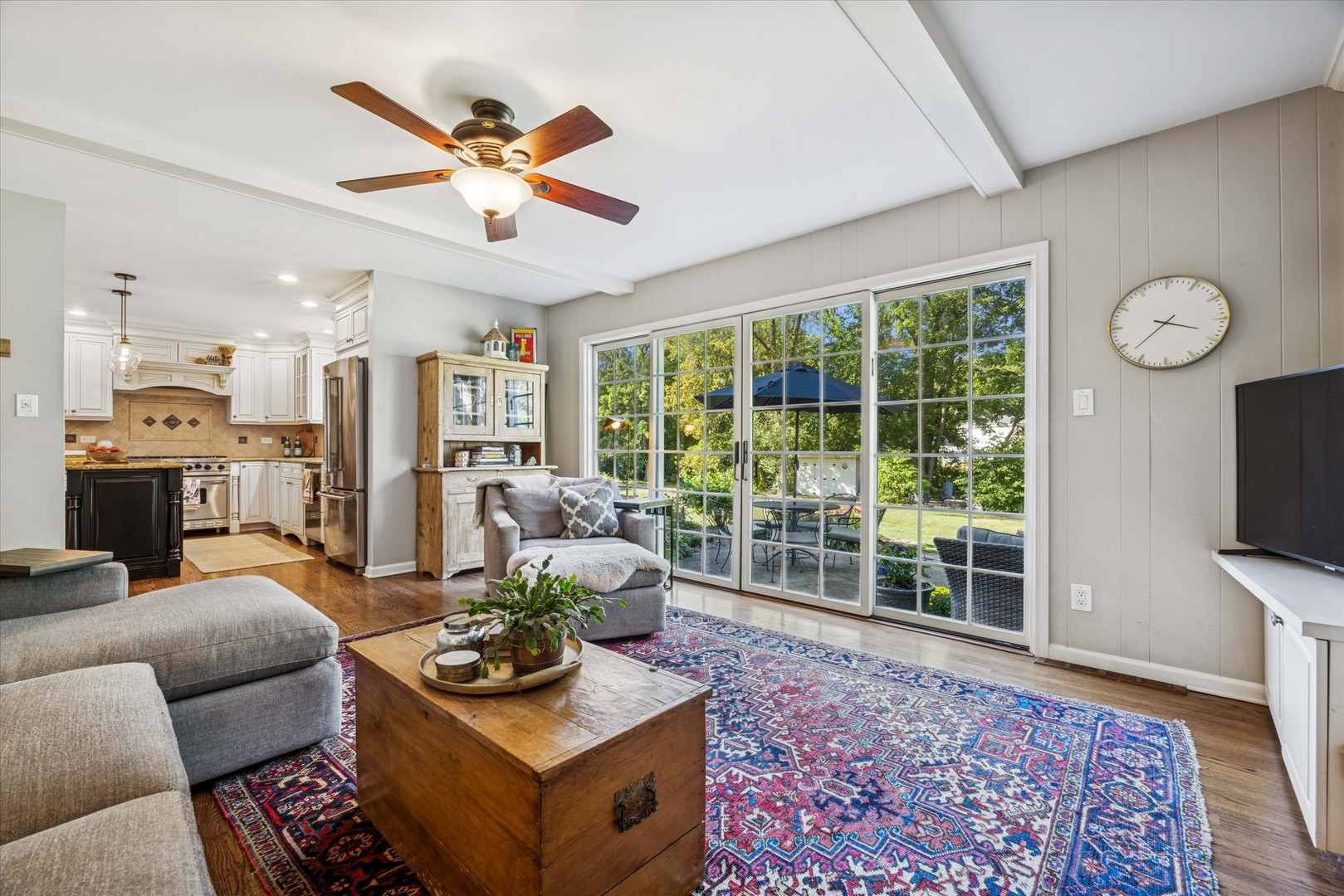 1709 E Thomas Road, Wheaton, IL 60187