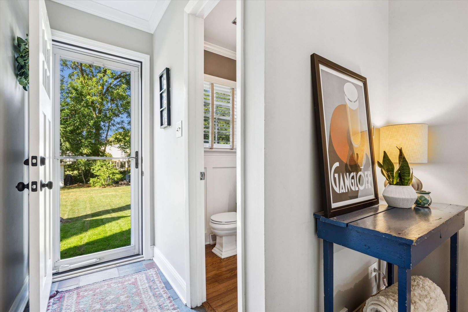 1709 E Thomas Road, Wheaton, IL 60187