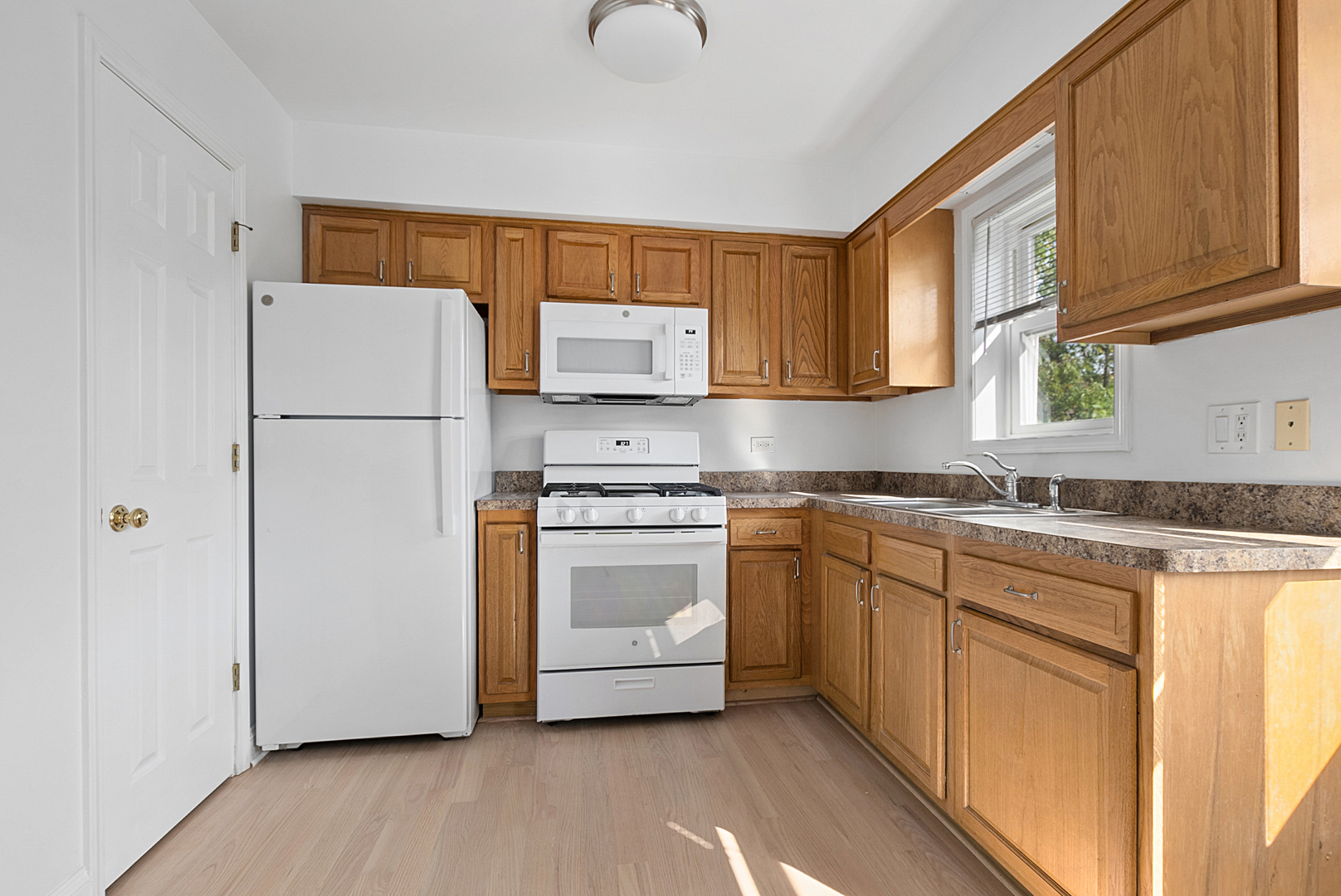 7121 W 110th Street #2E, Worth, IL 60482