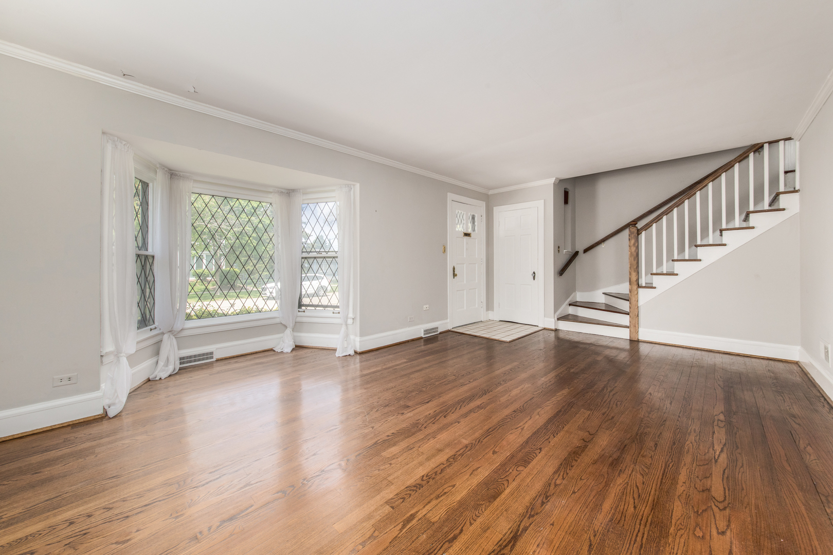 1021 Cleveland Avenue, Park Ridge, IL 60068