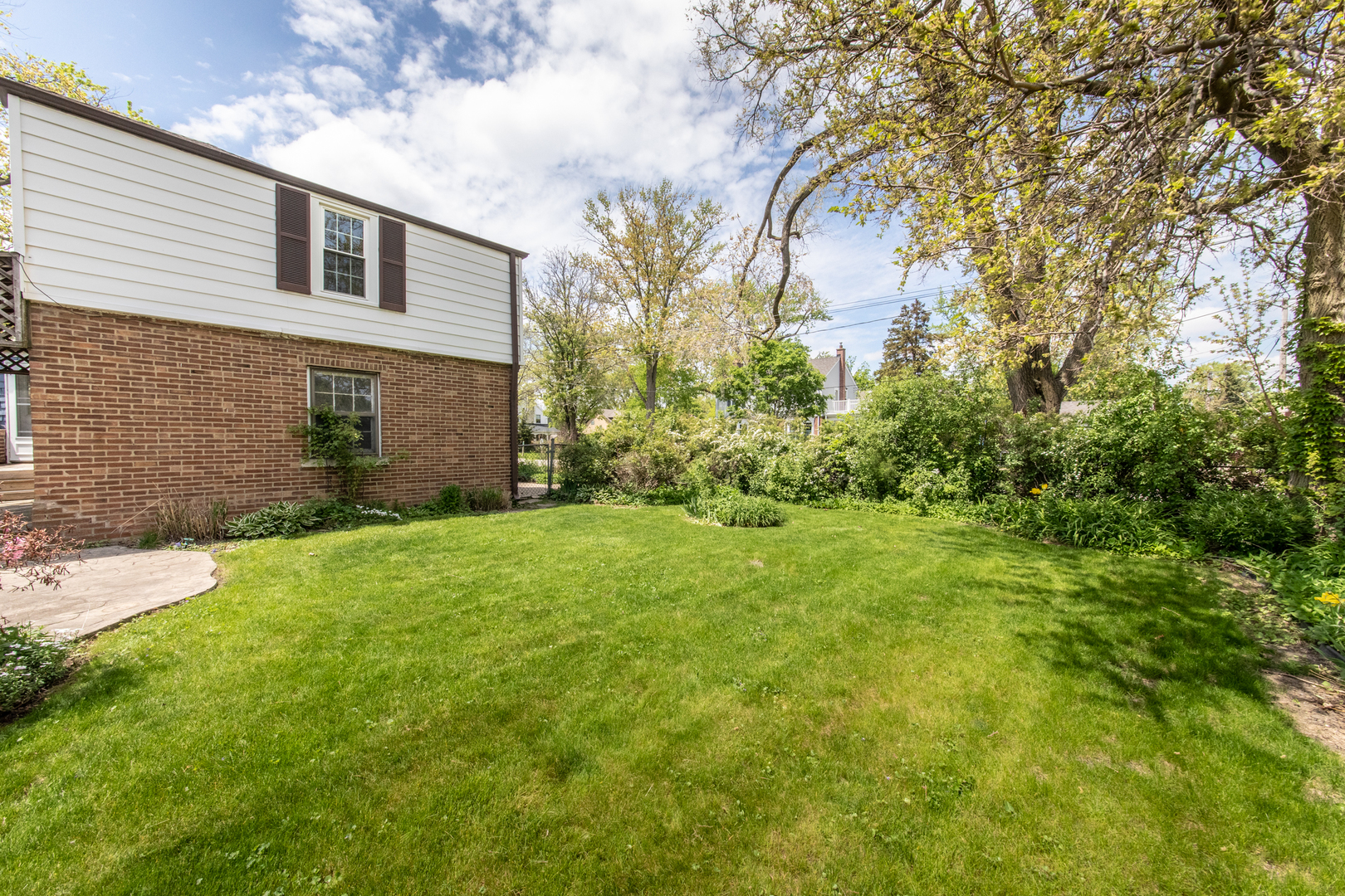 1021 Cleveland Avenue, Park Ridge, IL 60068