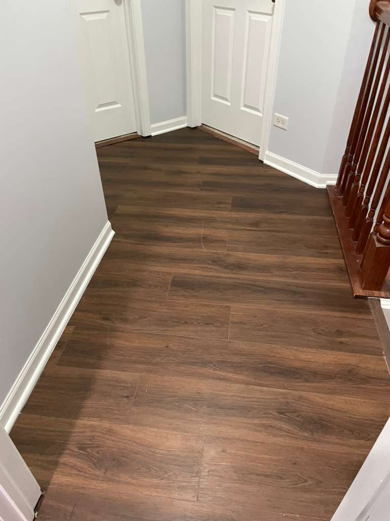 807 STATION Boulevard, Aurora, IL 60504