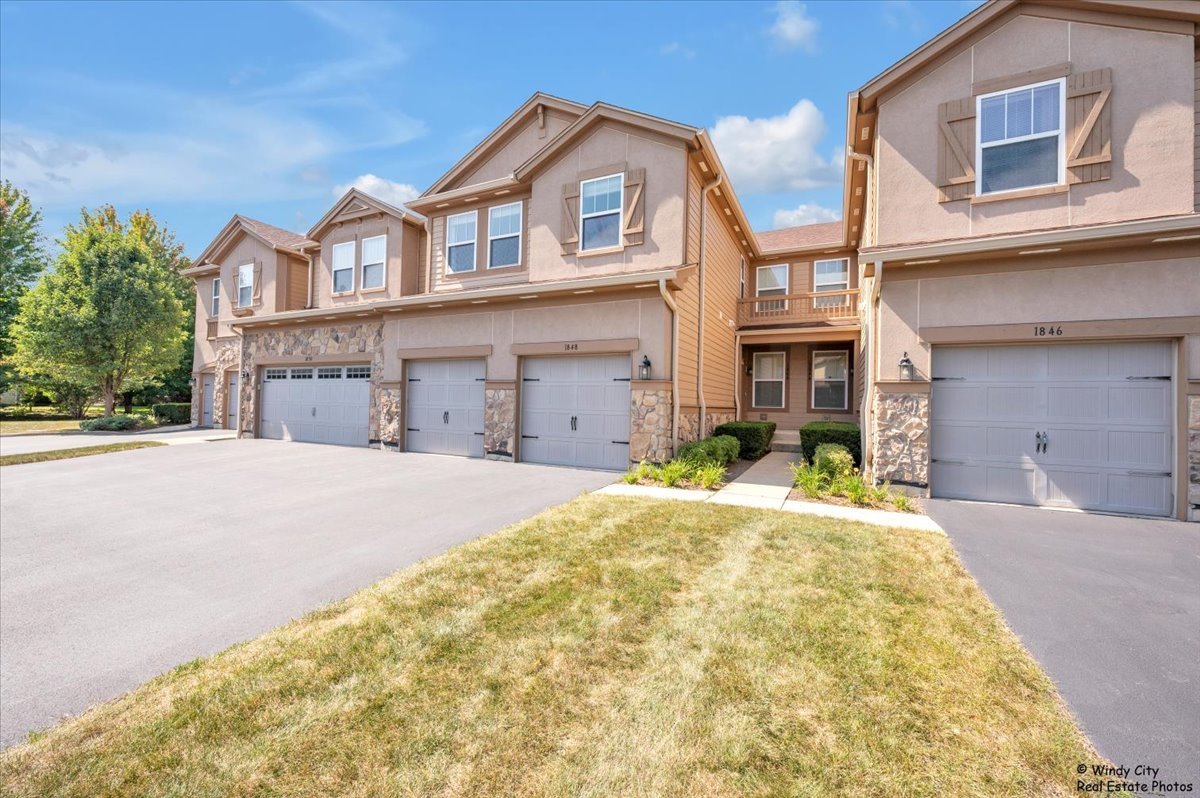 1848 N Crenshaw Circle #1848, Vernon Hills, IL 60061