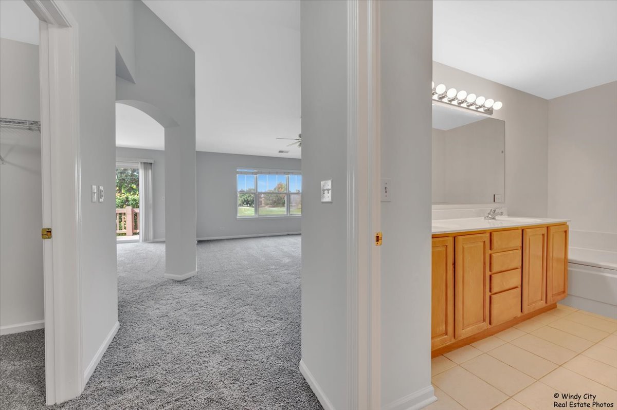 1848 N Crenshaw Circle #1848, Vernon Hills, IL 60061