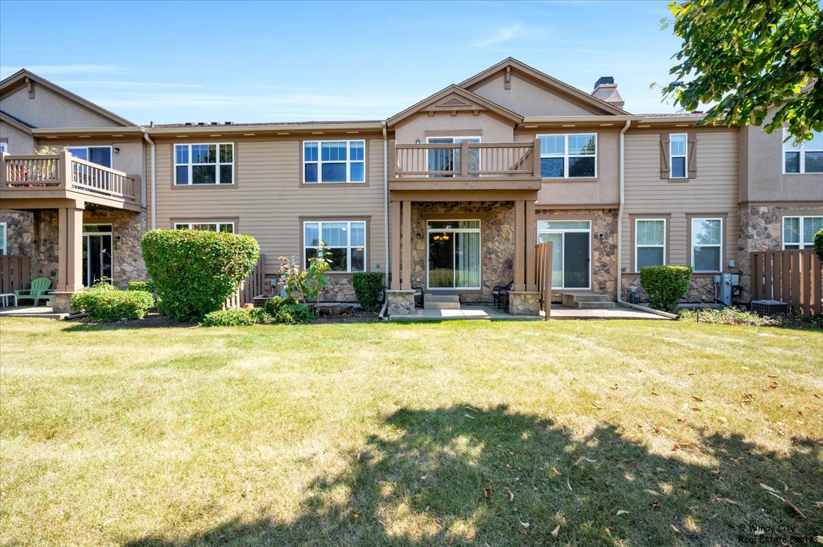 1848 N Crenshaw Circle #1848, Vernon Hills, IL 60061