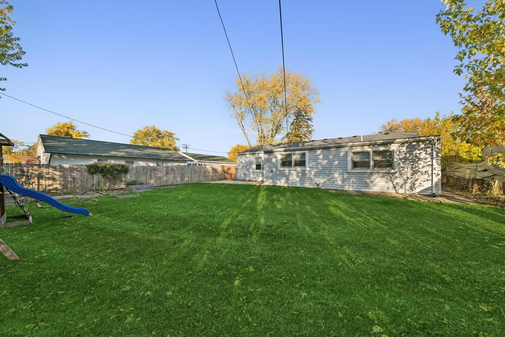 Streamwood, IL 60107