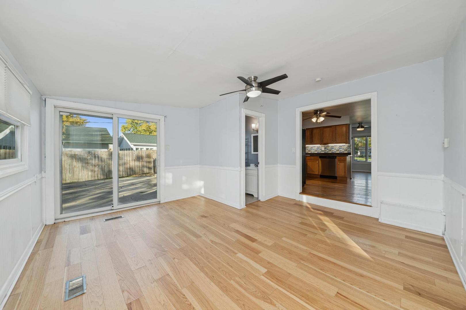 Streamwood, IL 60107