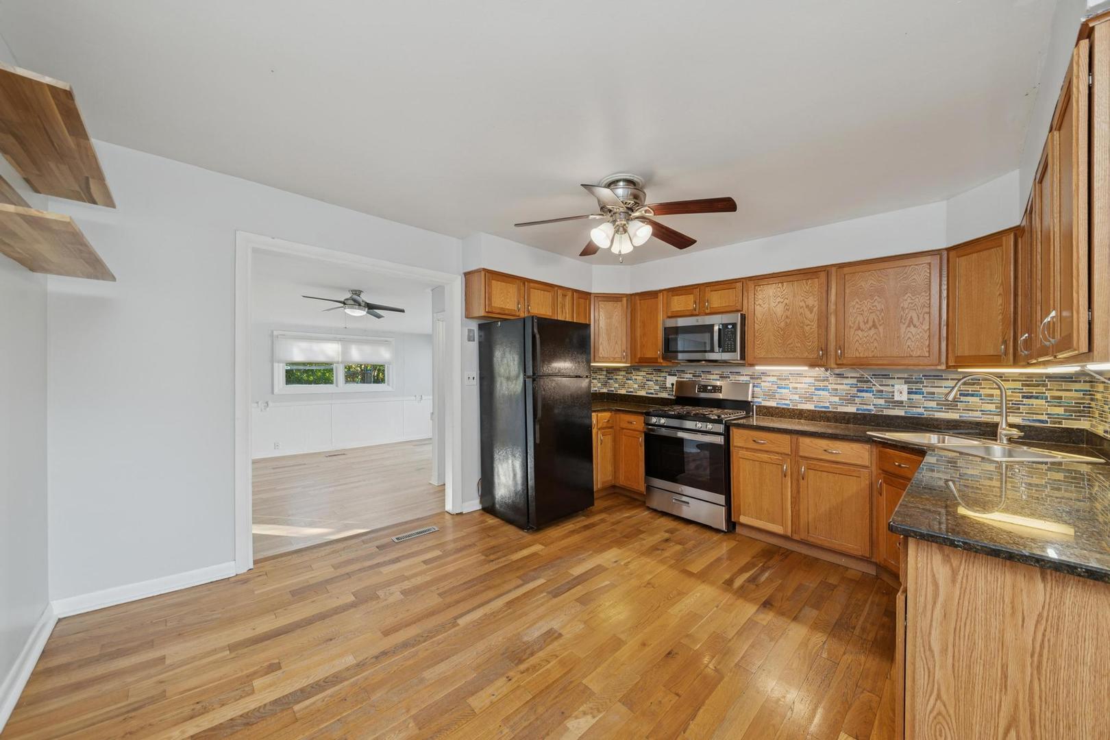 Streamwood, IL 60107