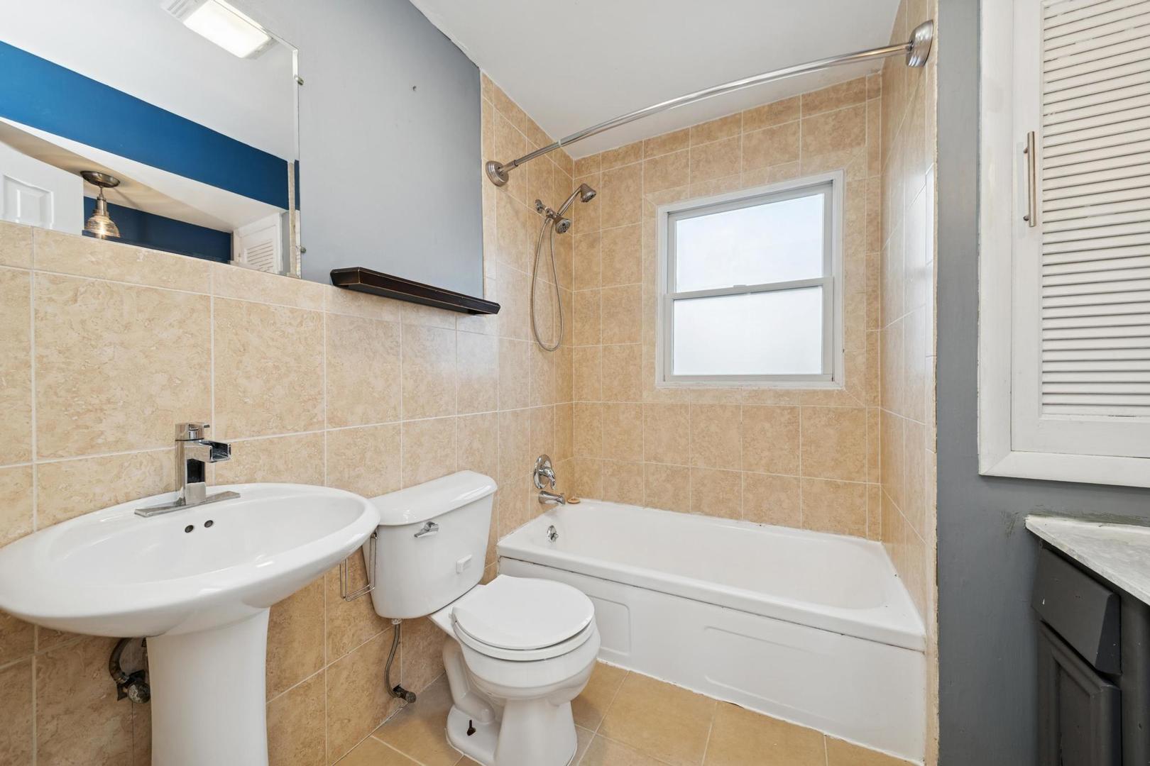 Streamwood, IL 60107