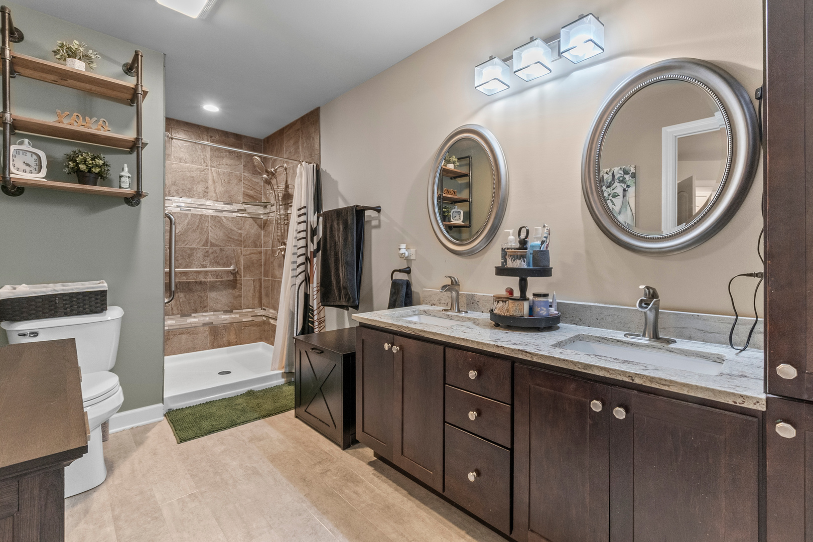 817 Casey Drive, Minooka, IL 60447