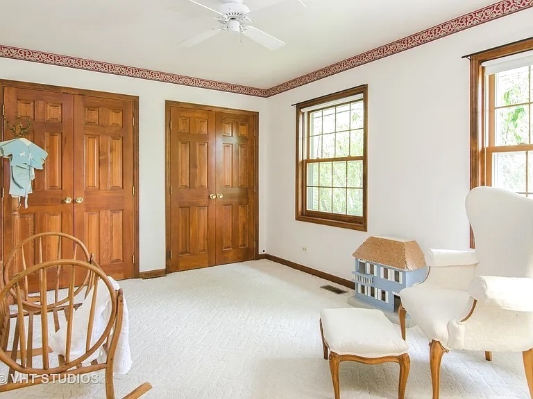 516 S 1st Street, West Dundee, IL 60118