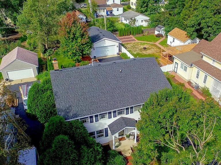 516 S 1st Street, West Dundee, IL 60118