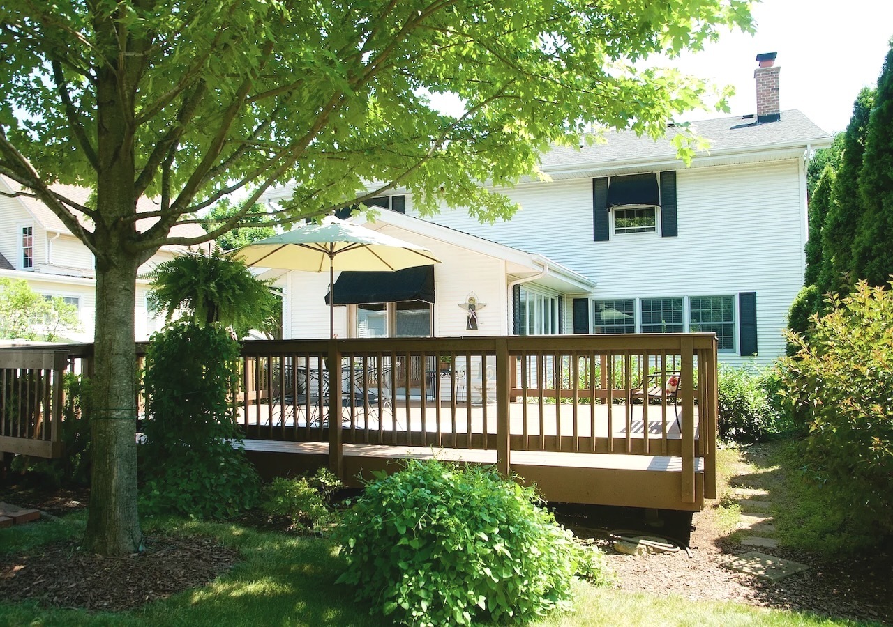 516 S 1st Street, West Dundee, IL 60118