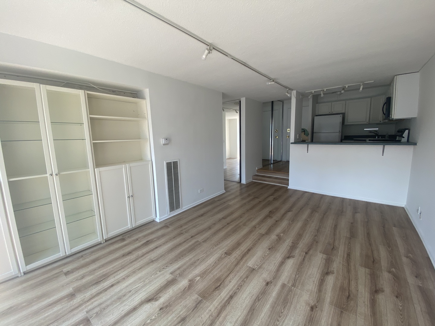 230 E Ontario Street #2304, Chicago, IL 60611