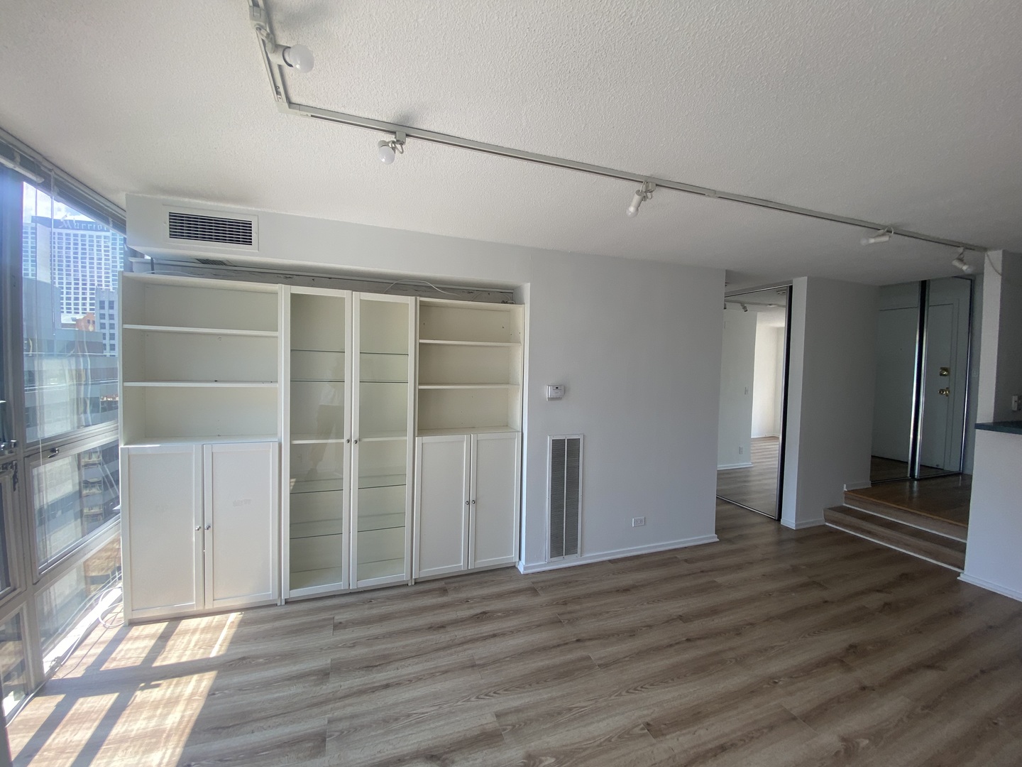 230 E Ontario Street #2304, Chicago, IL 60611