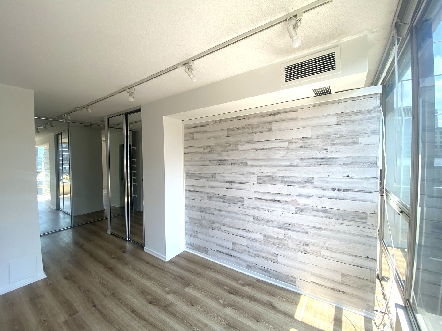 230 E Ontario Street #2304, Chicago, IL 60611