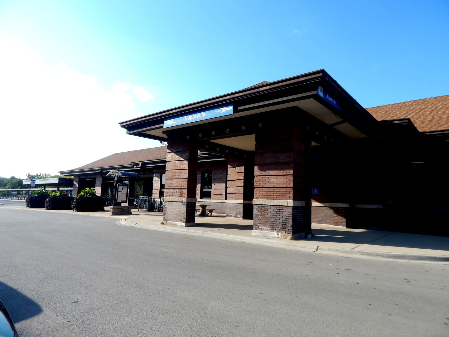 214 North Avenue #2, Naperville, IL 60540