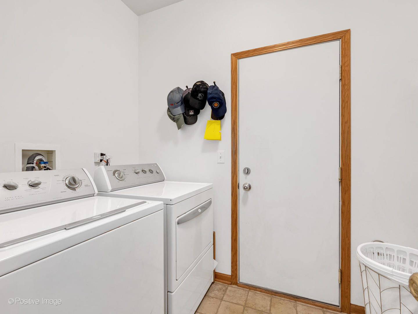 1678 WALNUT PARK Lane, Aurora, IL 60504