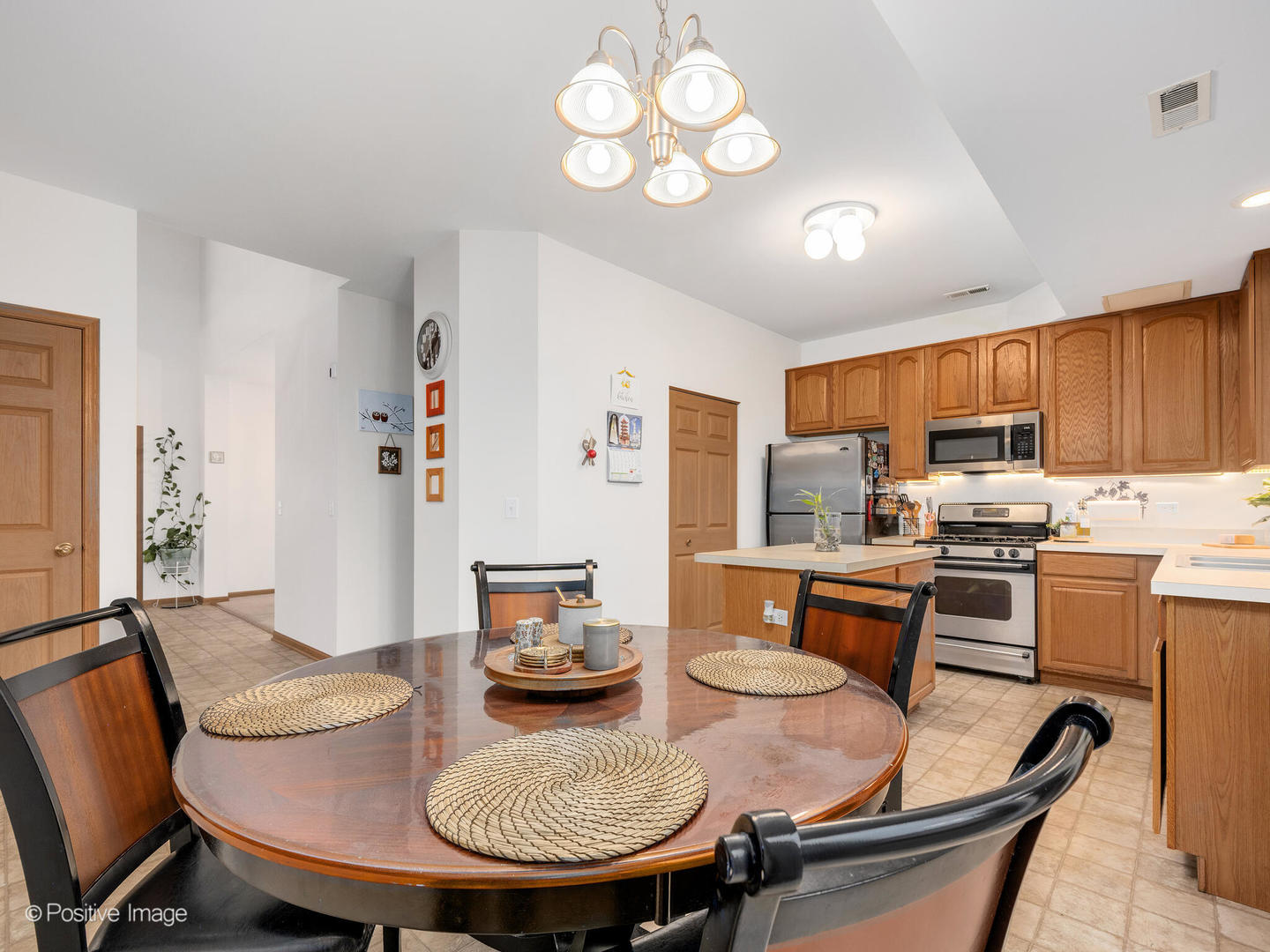 1678 WALNUT PARK Lane, Aurora, IL 60504