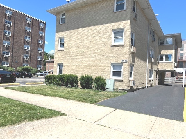 8734 W Summerdale Avenue #2S, Chicago, IL 60656