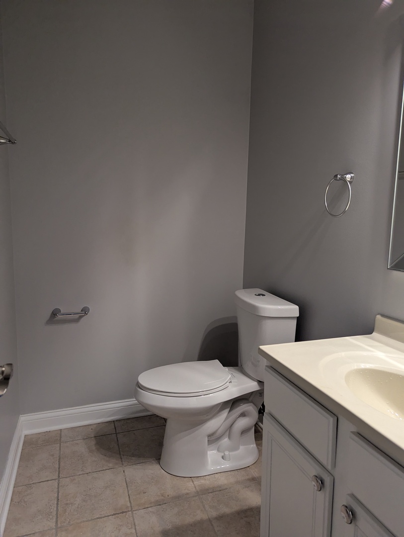 4451 S Indiana Avenue #2N, Chicago, IL 60653