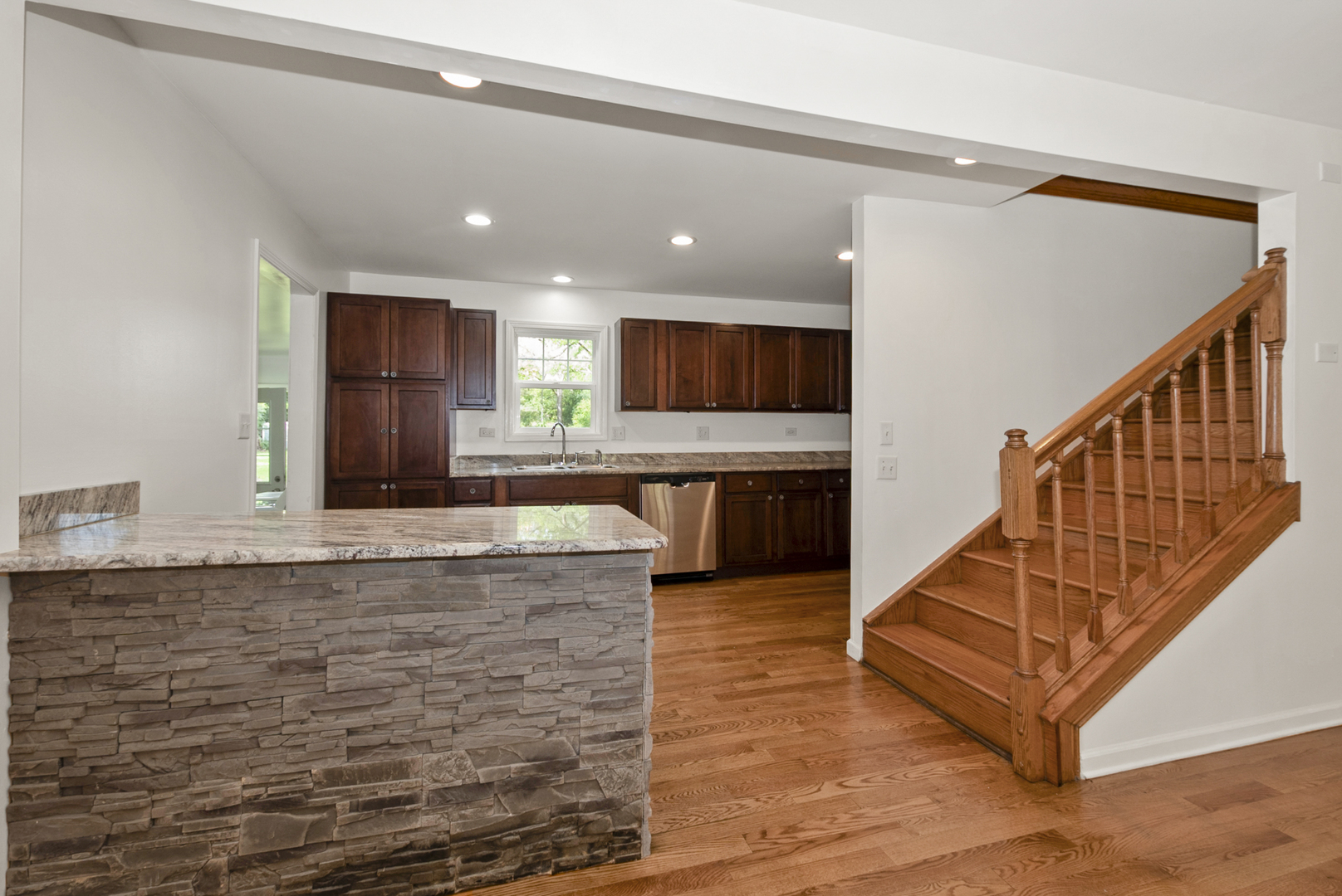 13942 Long Avenue, Crestwood, IL 60418