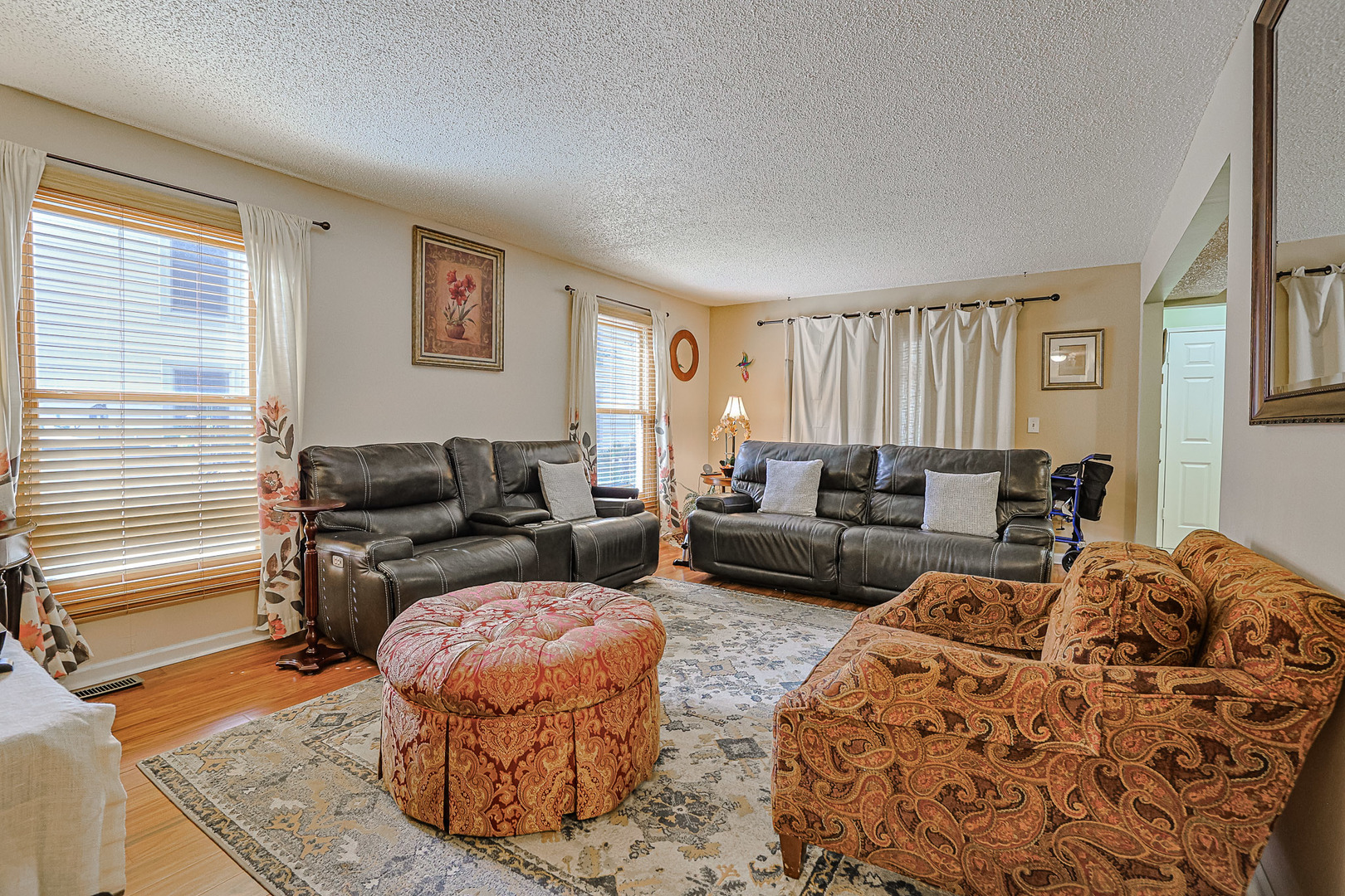 1704 Fayette Walk #B, Hoffman Estates, IL 60169