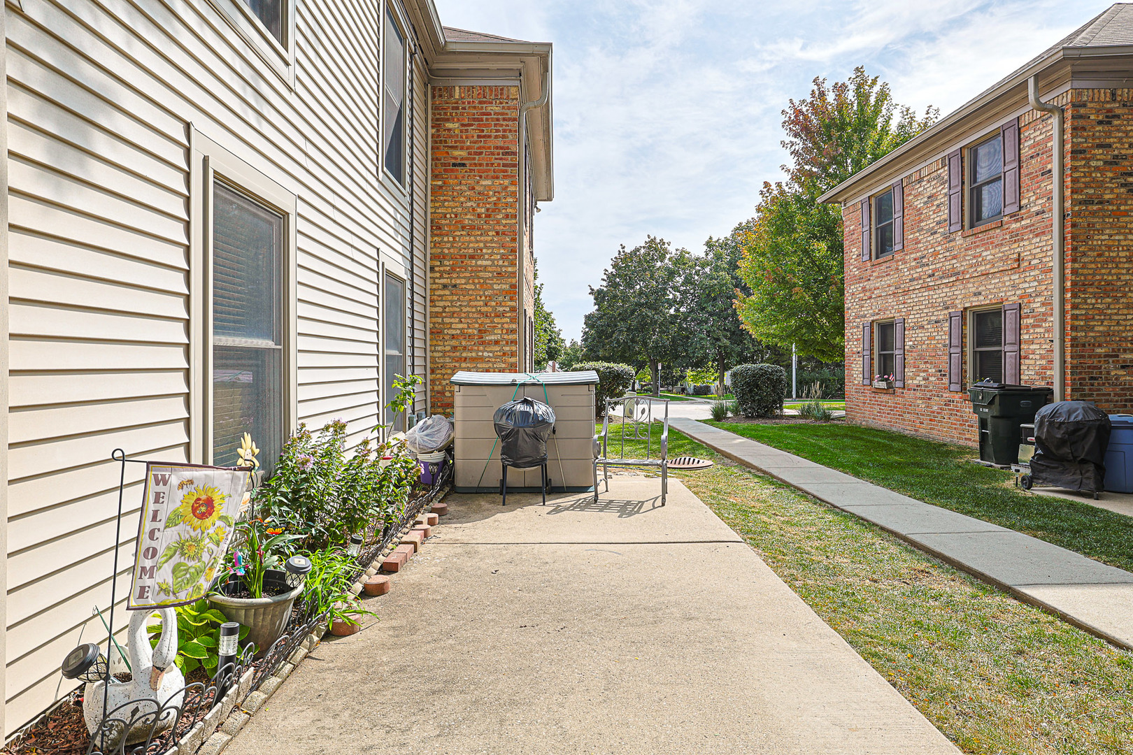 1704 Fayette Walk #B, Hoffman Estates, IL 60169