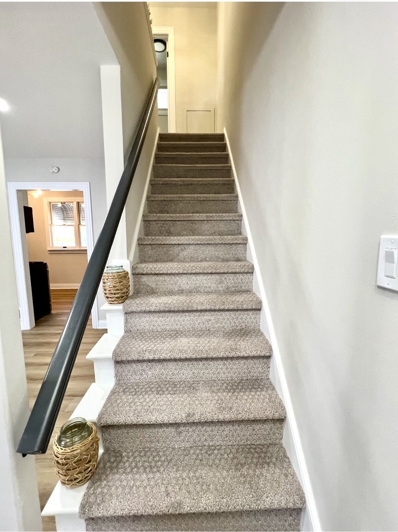 430 Oak Street, Des Plaines, IL 60016