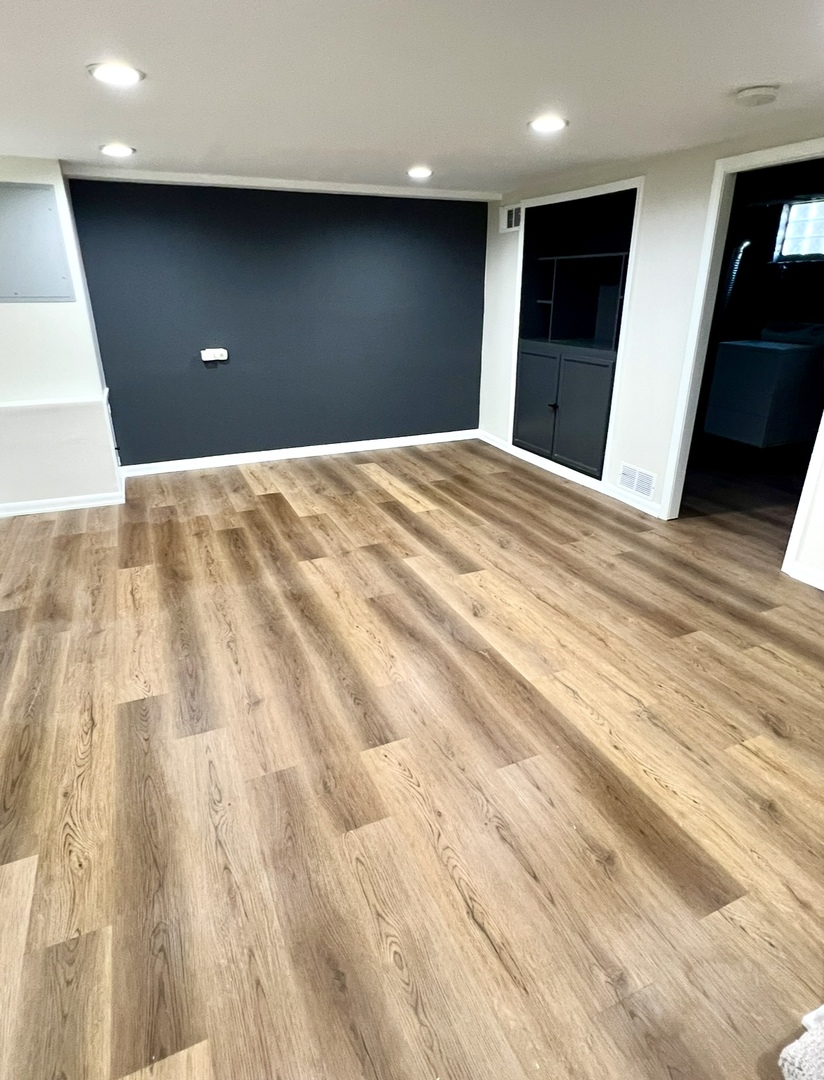 430 Oak Street, Des Plaines, IL 60016