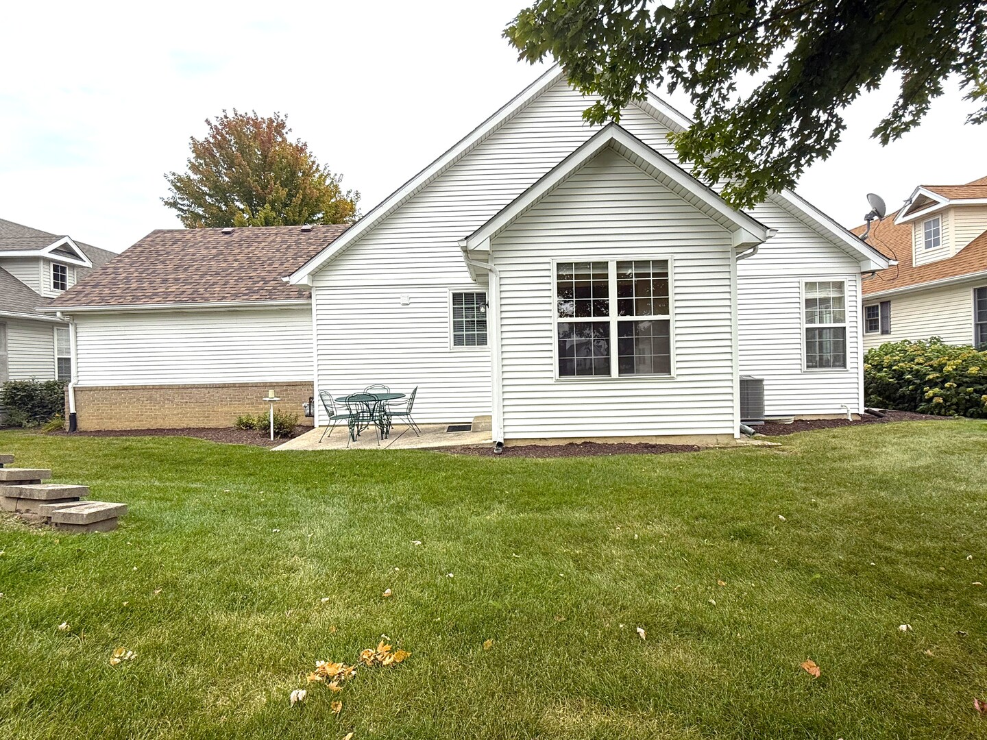 1604 Augusta Lane, Shorewood, IL 60404