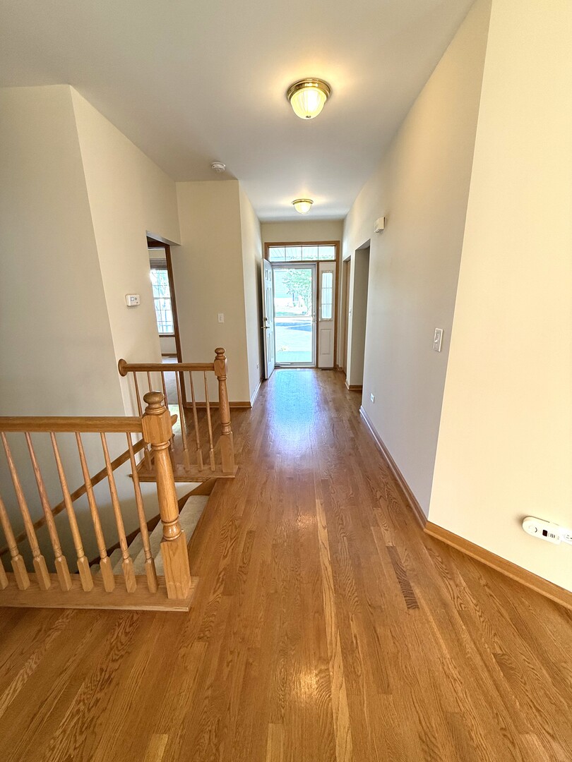 1604 Augusta Lane, Shorewood, IL 60404