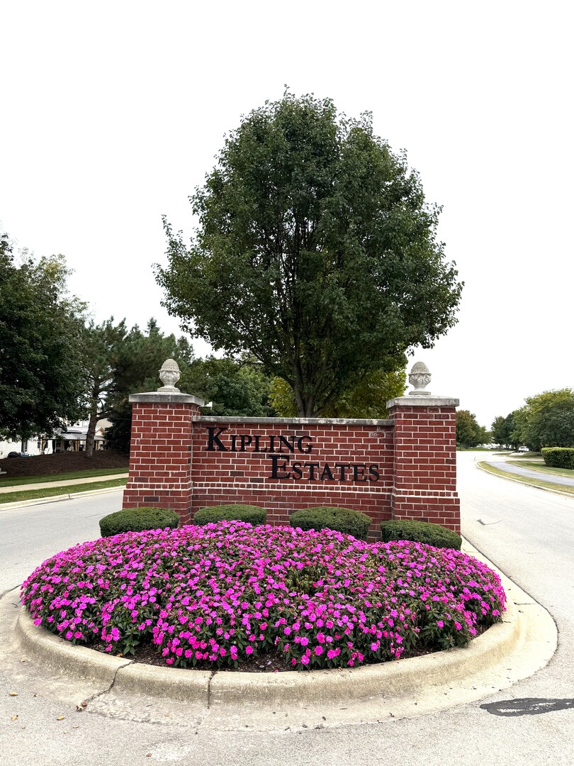 1604 Augusta Lane, Shorewood, IL 60404