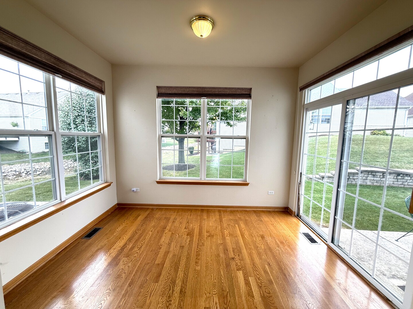 1604 Augusta Lane, Shorewood, IL 60404