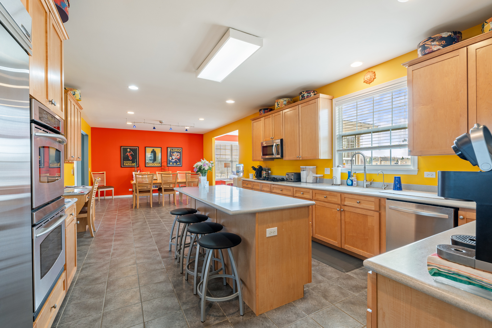 809 Magnuson Court, Barrington, IL 60010