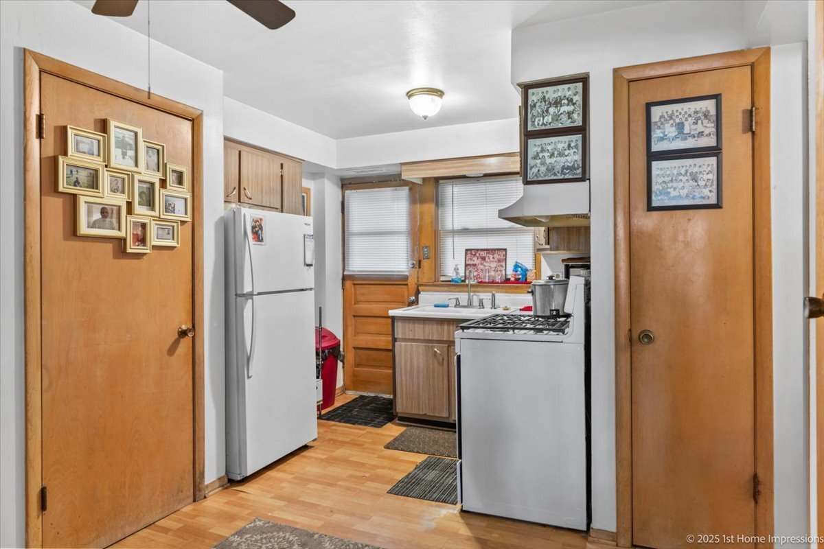 3180 W Meadow Lane Drive #43, Merrionette Park, IL 60803