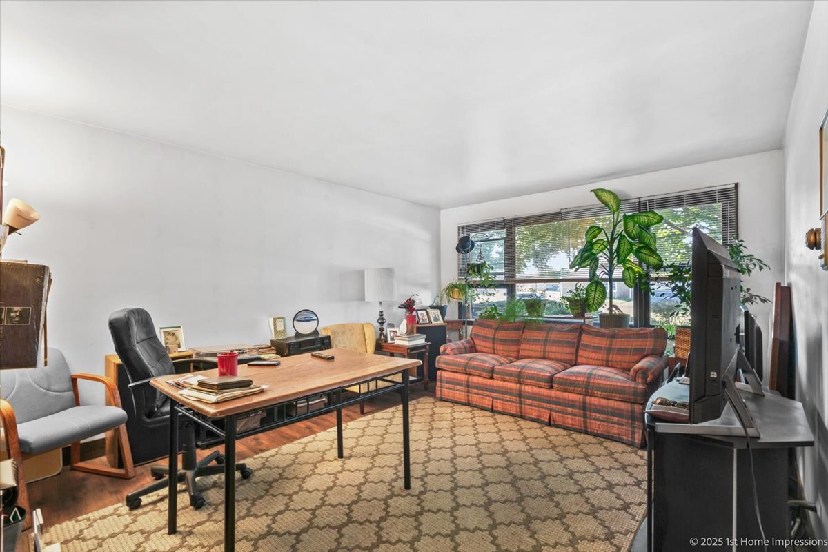 3180 W Meadow Lane Drive #43, Merrionette Park, IL 60803