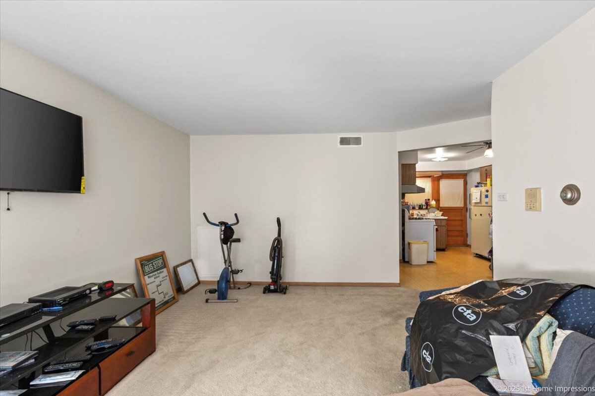 3176 W Meadow Lane Drive #40, Merrionette Park, IL 60803