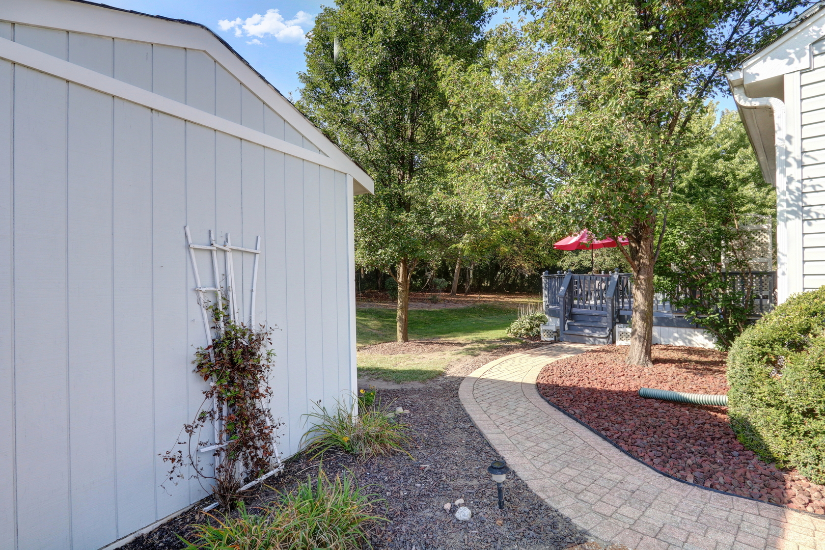 586 Harvard Court, Lindenhurst, IL 60046