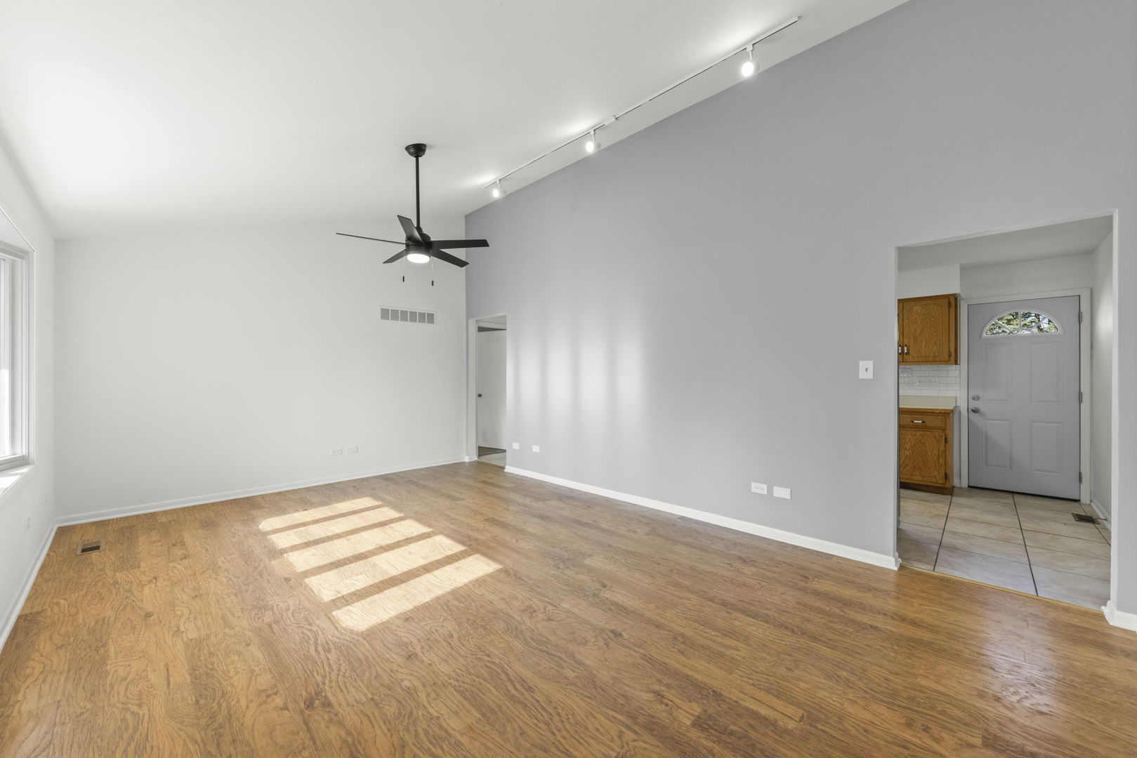 2337 Golfview Drive, Joliet, IL 60435