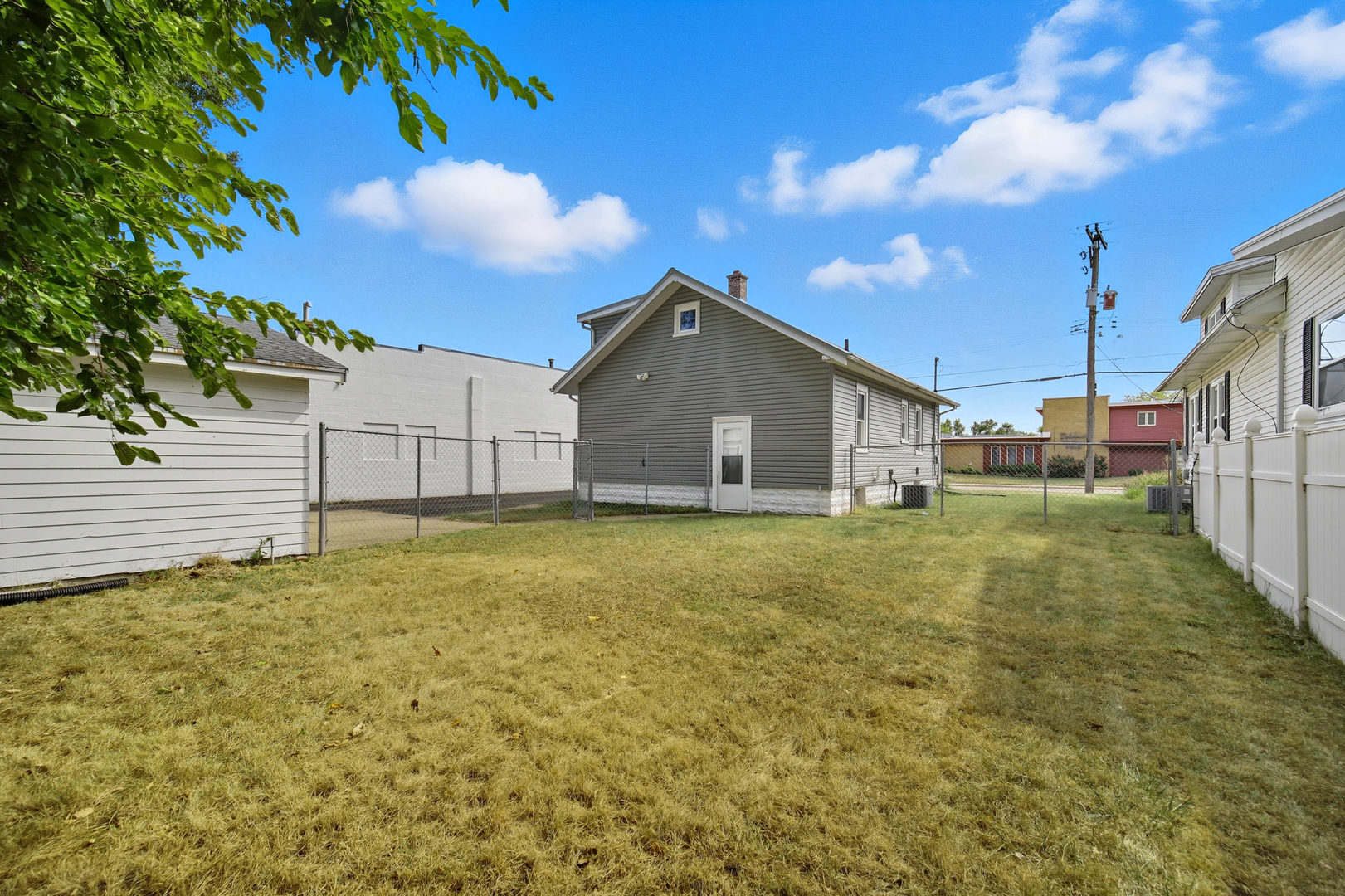 408 River Lane, Loves Park, IL 61111